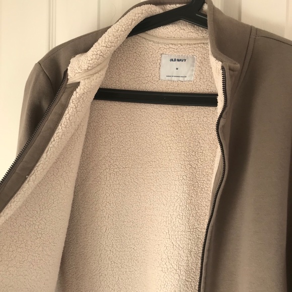 Old navy sherp lined hoodie - Picture 4 of 8